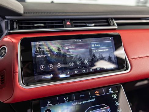 Used 2020 Land Rover Range Rover Velar SV Autobiography Dynamic image 28