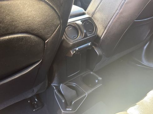 Used 2024 Jeep Wrangler Sport S image 35