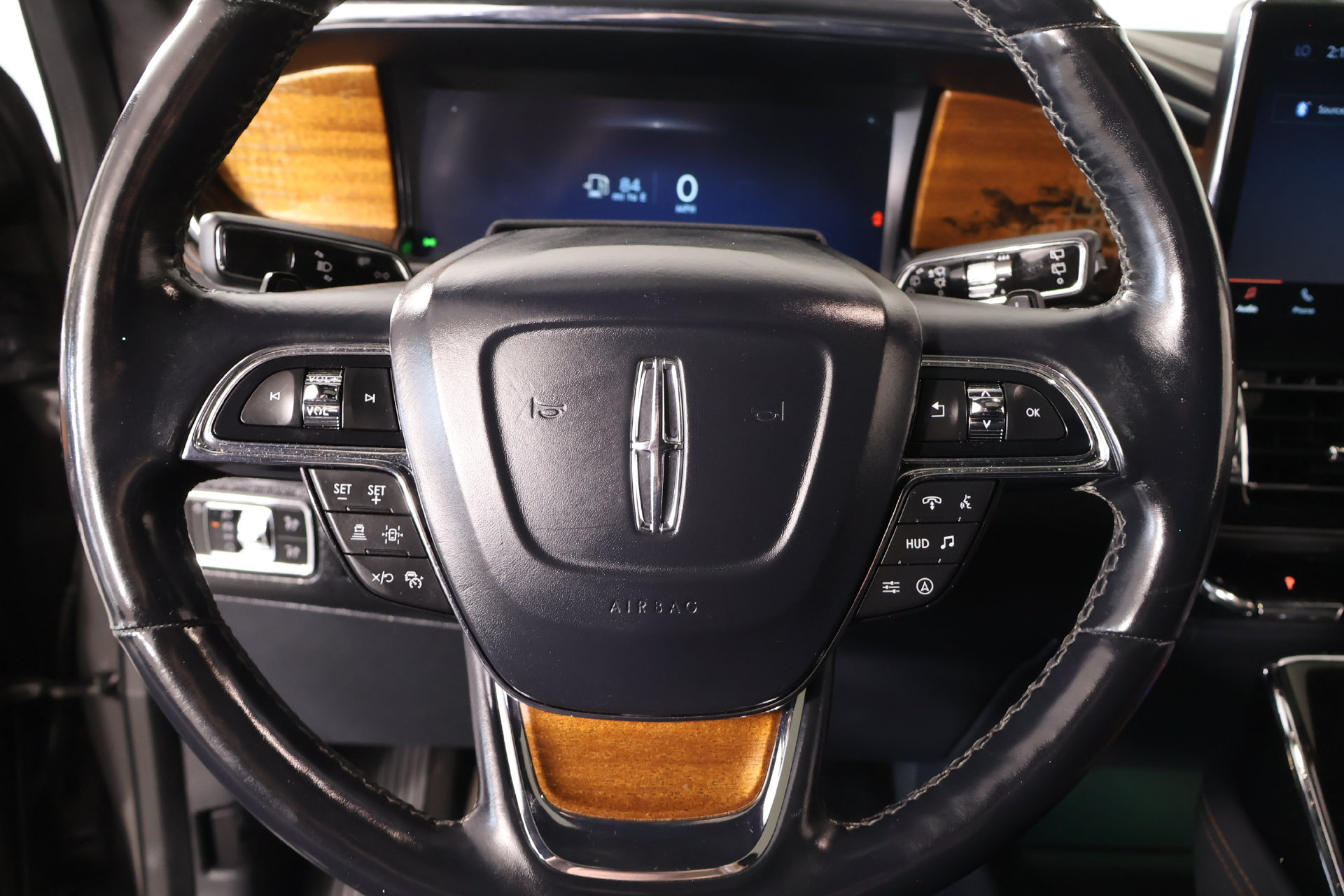 Used 2022 Lincoln Navigator L Black Label AWD/4WD image 3