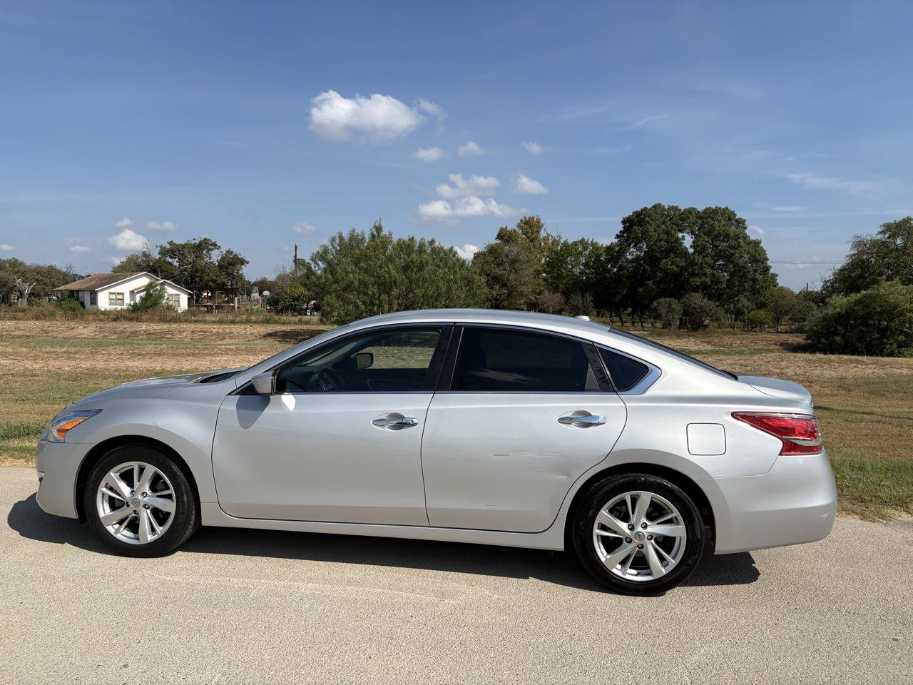 Used 2013 Nissan Altima 2.5 SV FWD image 18