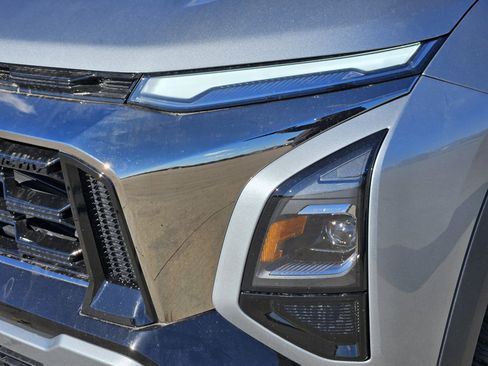 New 2026 Chevrolet Equinox ACTIV w/ Convenience Package III AWD/4WD image 5