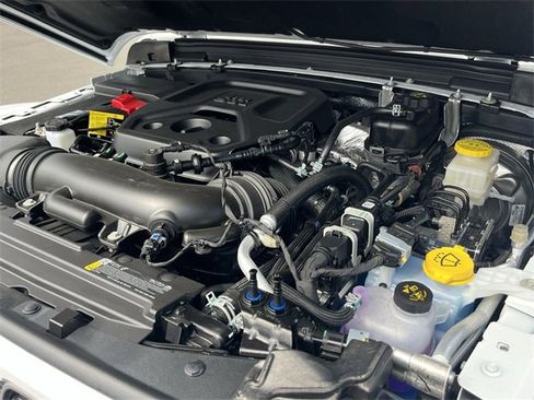 New 2025 Jeep Wrangler Rubicon image 25