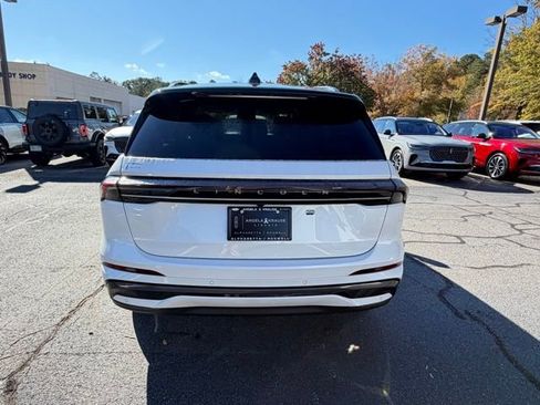 New 2026 Lincoln Nautilus Reserve w/ Jet Appearance Package image 8