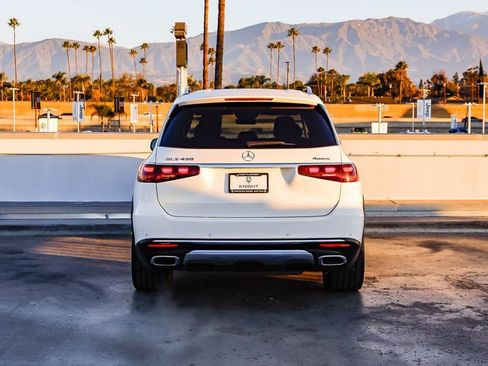 Used 2024 Mercedes-Benz GLS 450 4MATIC image 8