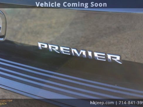 Used 2024 Chevrolet Suburban Premier image 6