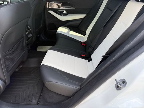 Certified 2025 Mercedes-Benz GLE 450 4MATIC image 11