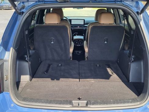 Certified 2024 Kia Sorento SX Prestige w/ Olive Brown Leather Package AWD/4WD image 4