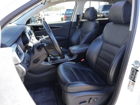 Used 2020 Kia Sorento EX image 8