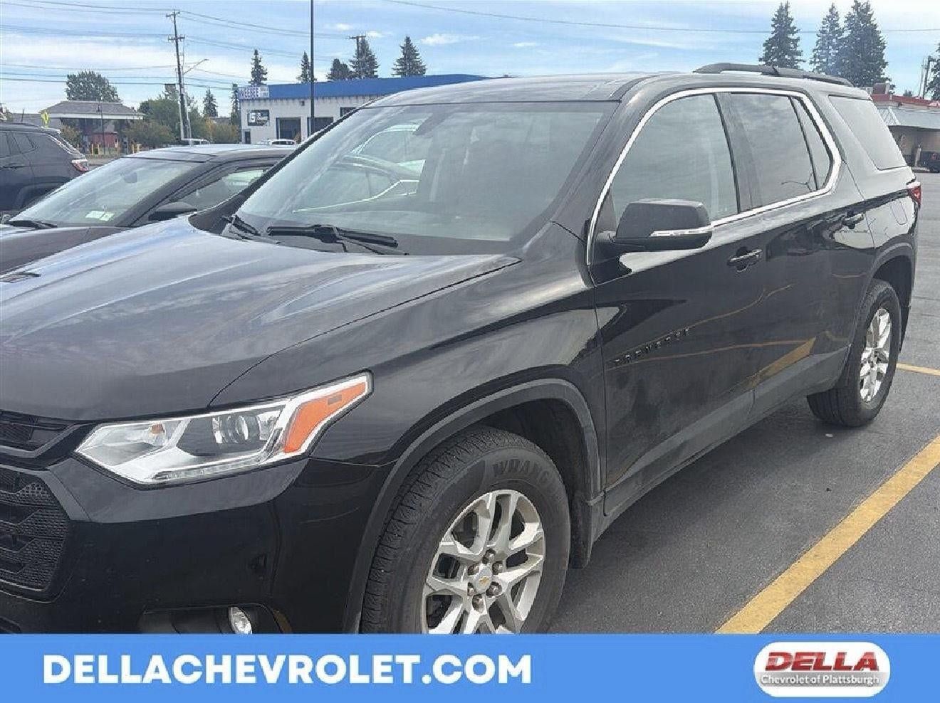 Used 2021 Chevrolet Traverse LT w/ LPO, Blackout Package AWD/4WD image 7