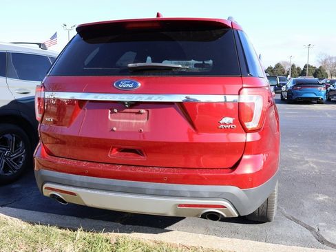 Used 2017 Ford Explorer XLT w/ Equipment Group 202A image 15