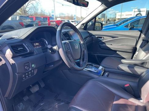 Used 2023 Honda Ridgeline Black Edition image 2