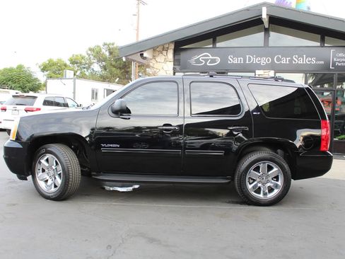 Used 2013 GMC Yukon SLT AWD/4WD image 2