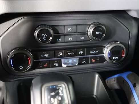 Certified 2024 Ford Bronco Black Diamond image 56