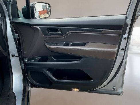 Used 2018 Honda Odyssey LX image 26