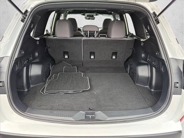 Used 2026 Subaru Forester Premium AWD/4WD image 6