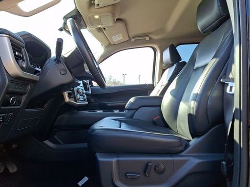 Used 2024 Ford Expedition Max XLT image 14