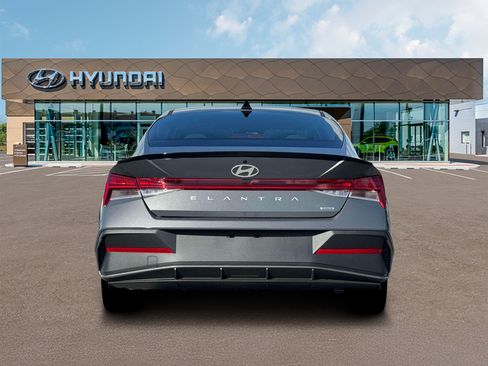 New 2026 Hyundai Elantra SEL FWD image 5