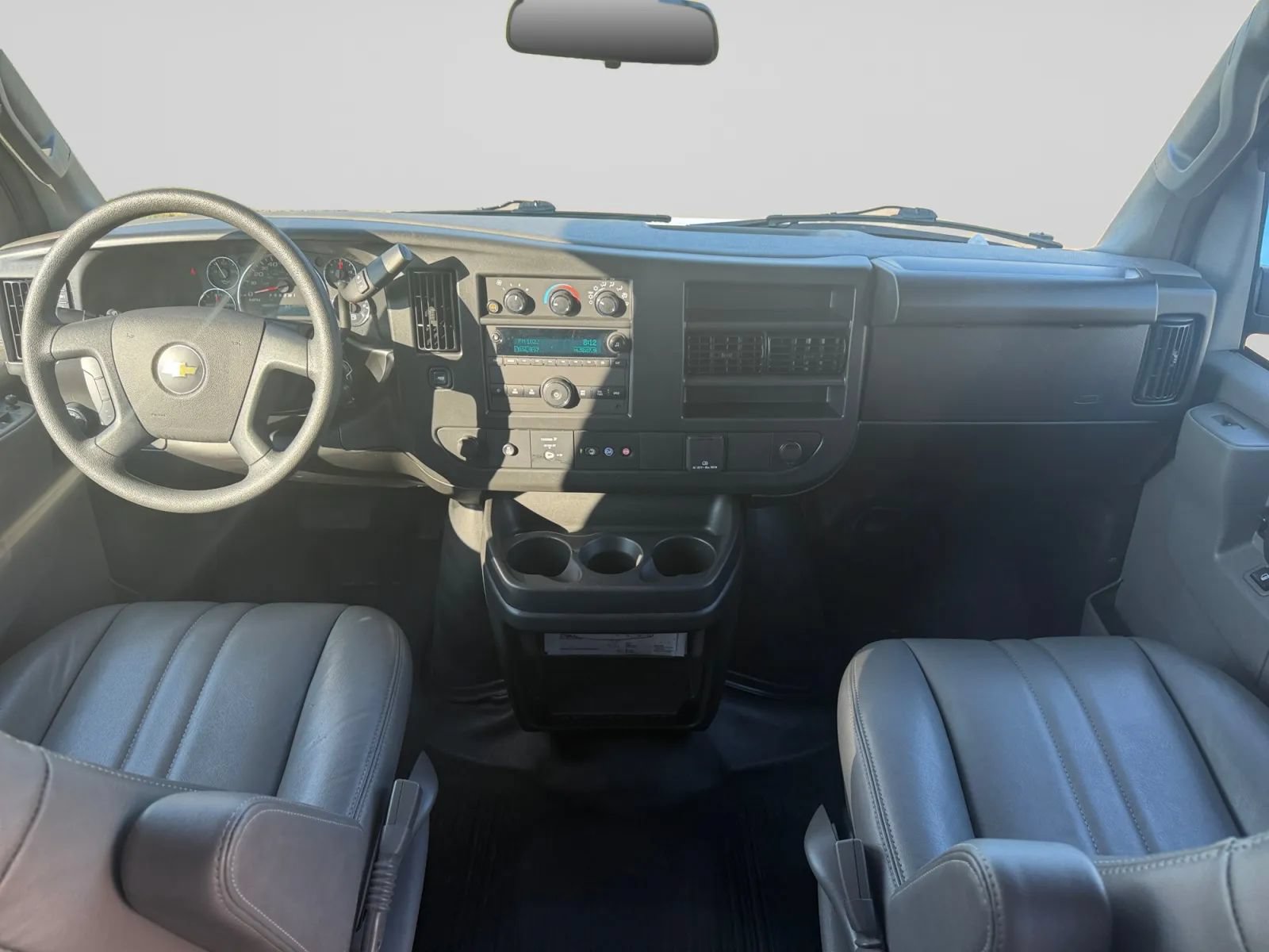 Used 2025 Chevrolet Express 2500 w/ Driver Convenience Package RWD image 15