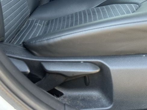 Used 2023 Toyota Camry SE FWD image 28