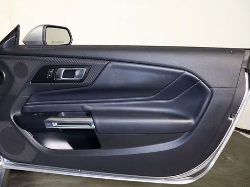 Used 2025 Ford Mustang Premium RWD image 29
