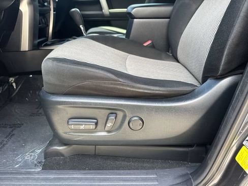 Used 2022 Toyota 4Runner SR5 RWD image 28