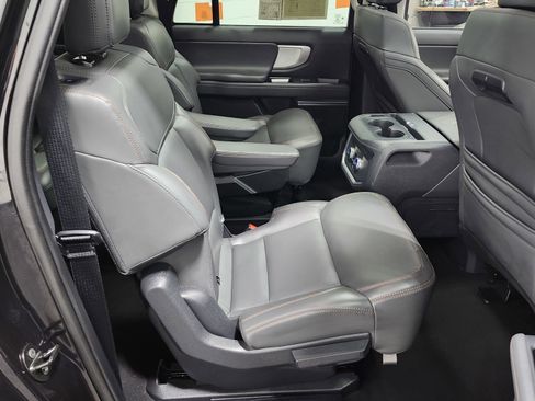 Used 2025 Ford Expedition Max Active image 21