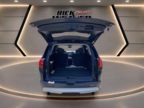 Used 2019 GMC Acadia SLT AWD/4WD image 30