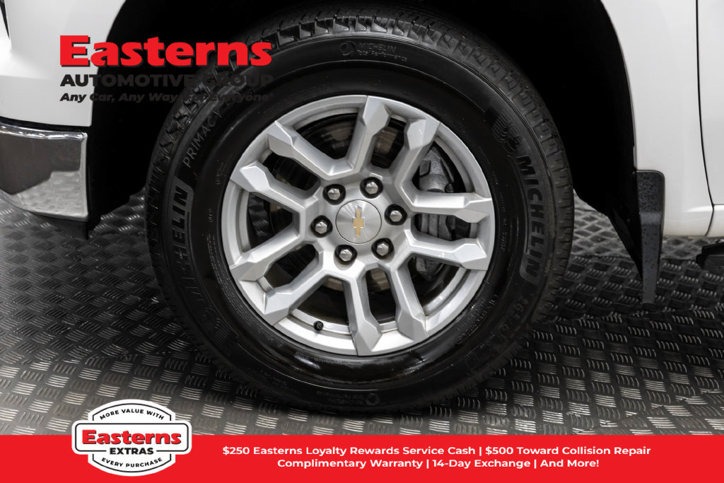 Used 2023 Chevrolet Silverado 1500 LT AWD/4WD image 34