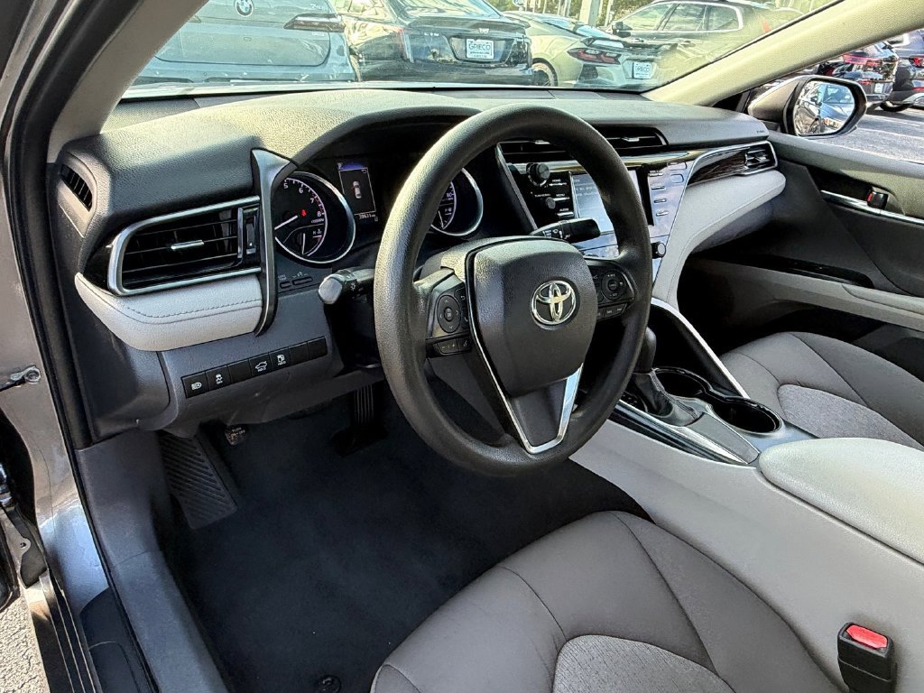 Used 2019 Toyota Camry LE FWD image 10