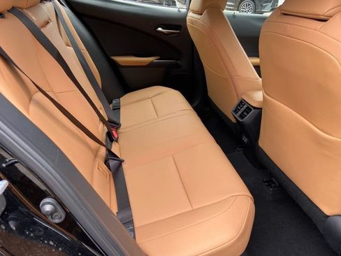 Used 2024 Lexus UX 250h AWD w/ Premium Package image 29