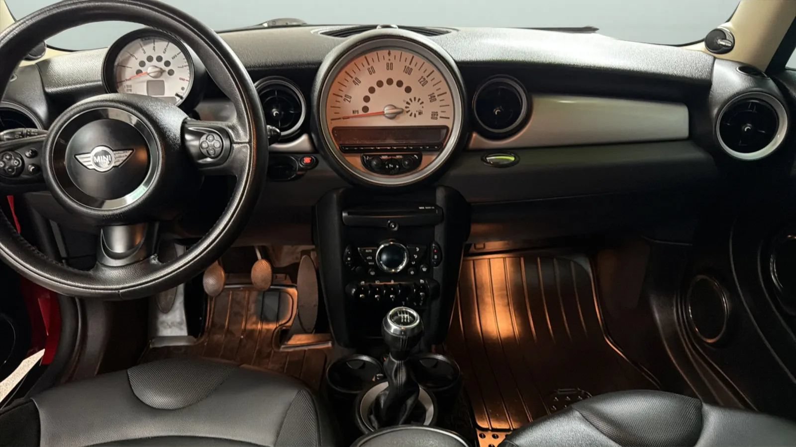Used 2011 MINI Cooper Hardtop FWD image 16