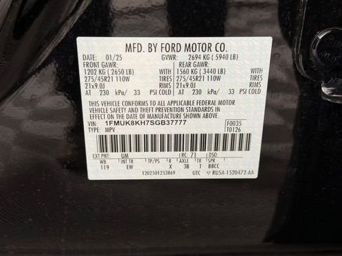 Used 2025 Ford Explorer ST-Line w/ ST-Line Street Pack image 19