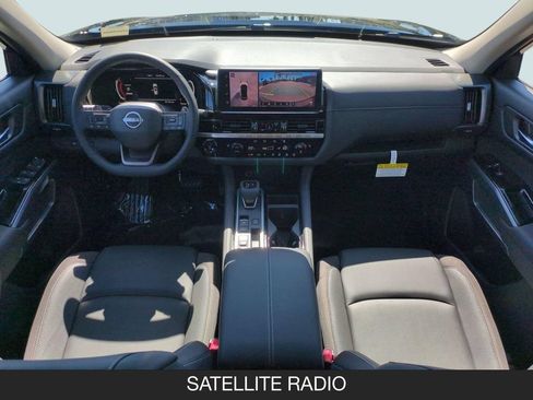 New 2026 Nissan Pathfinder SL FWD image 13