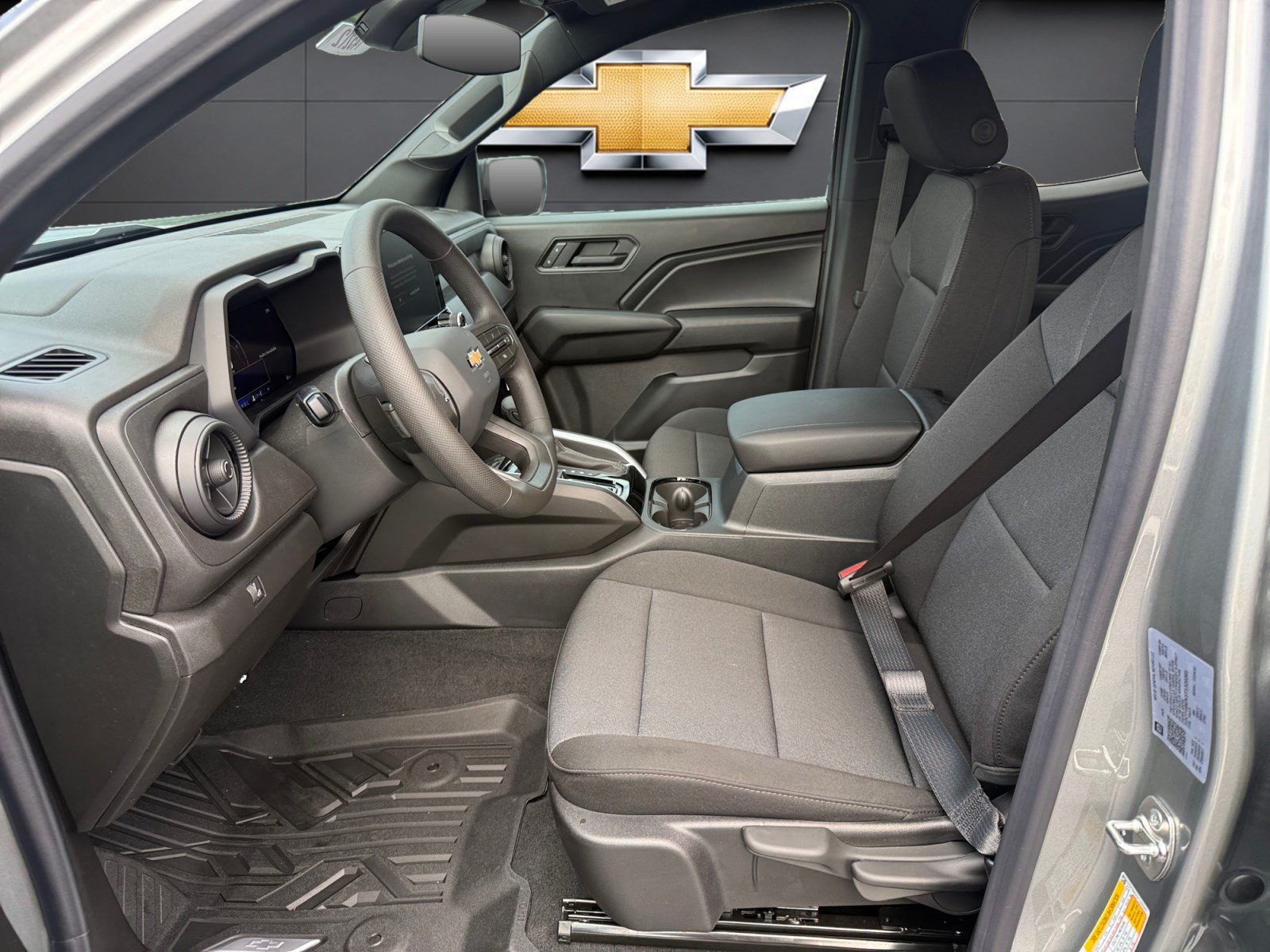 New 2026 Chevrolet Colorado W/T w/ WT Custom Package RWD image 9