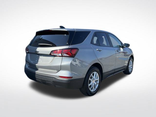 Used 2024 Chevrolet Equinox LS w/ LS Convenience Package FWD image 30