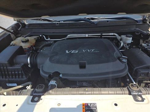 Used 2018 Chevrolet Colorado LT w/ LT Convenience Package RWD image 23