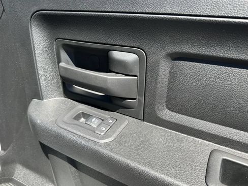 Certified 2025 RAM 2500 Tradesman AWD/4WD image 18
