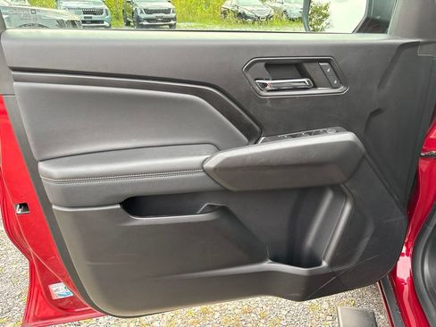 Used 2024 Chevrolet Colorado LT w/ LT Convenience Package III AWD/4WD image 10