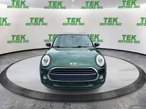 Used 2017 MINI Cooper 4-Door Hardtop FWD image 3