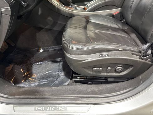 Used 2013 Buick LaCrosse Leather FWD image 97
