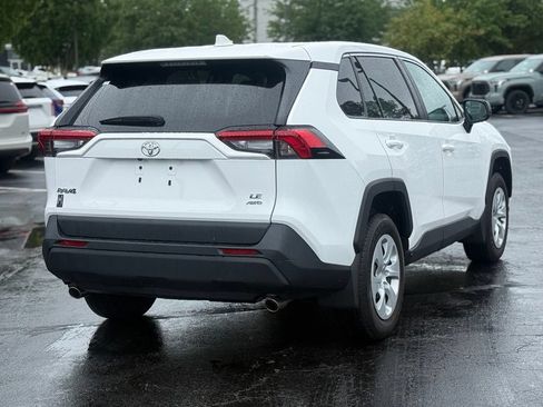 Used 2023 Toyota RAV4 LE AWD/4WD image 7