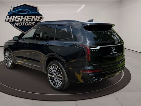 Used 2024 Cadillac XT6 Sport w/ Technology Package AWD/4WD image 4