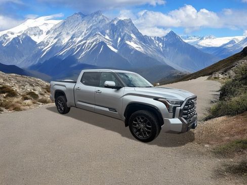 Used 2022 Toyota Tundra Platinum image 7