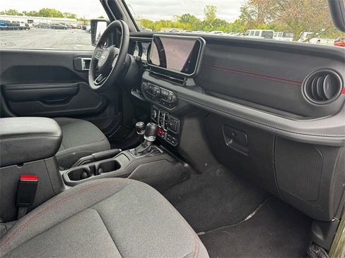 Certified 2024 Jeep Wrangler Unlimited Rubicon image 14