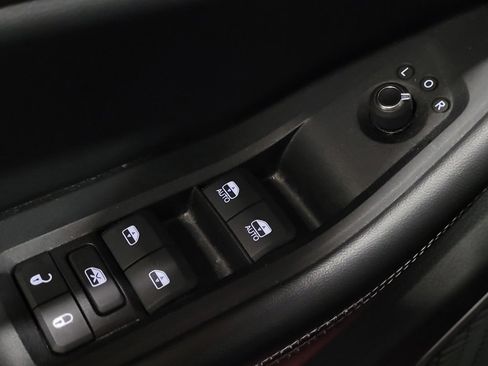 Used 2022 Jeep Grand Cherokee L Limited image 27