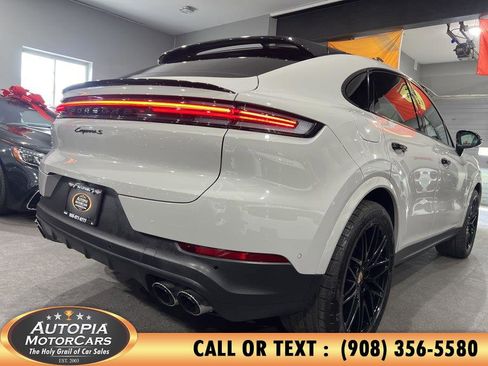 Used 2025 Porsche Cayenne S AWD/4WD image 55