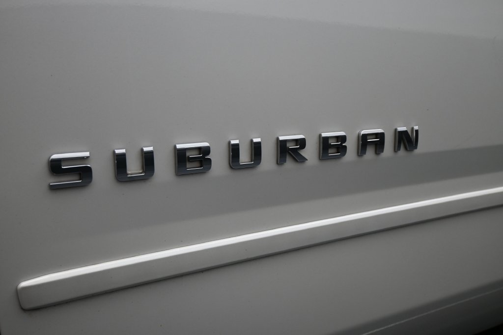 Used 2016 Chevrolet Suburban LTZ AWD/4WD image 9