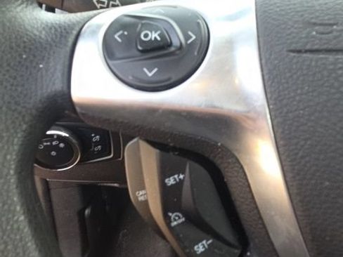 Used 2014 Ford Focus SE FWD image 5