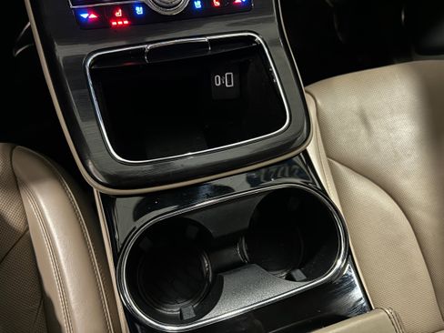 Used 2021 Lincoln Nautilus Reserve image 9