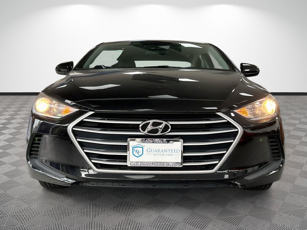 Used 2017 Hyundai Elantra SE FWD image 2